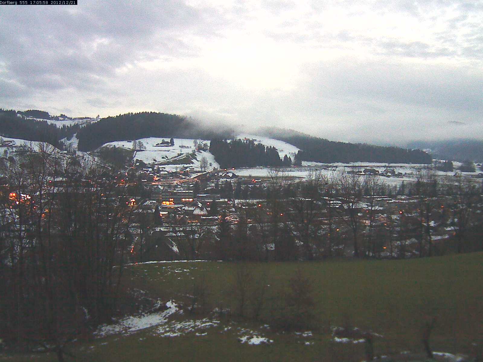 Webcam-Bild: Aussicht vom Dorfberg in Langnau 20121221-170600