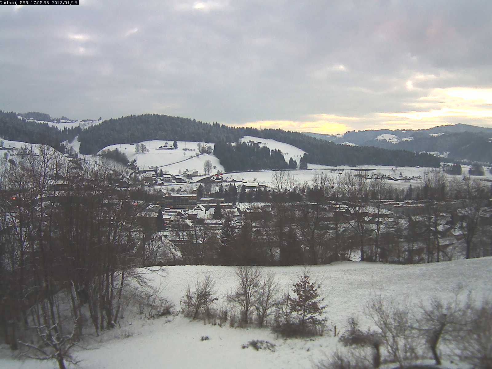 Webcam-Bild: Aussicht vom Dorfberg in Langnau 20130116-170600