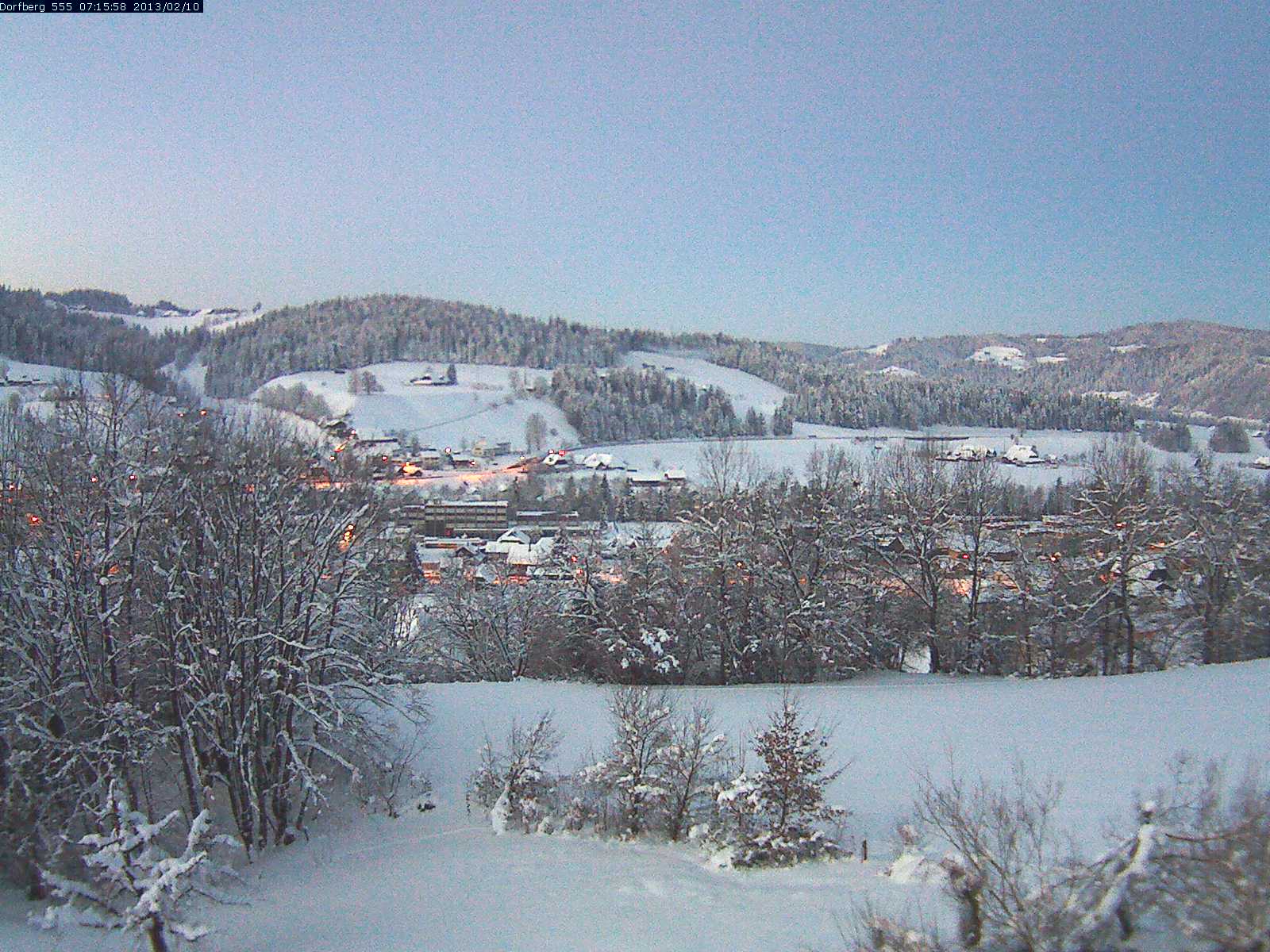 Webcam-Bild: Aussicht vom Dorfberg in Langnau 20130210-071600