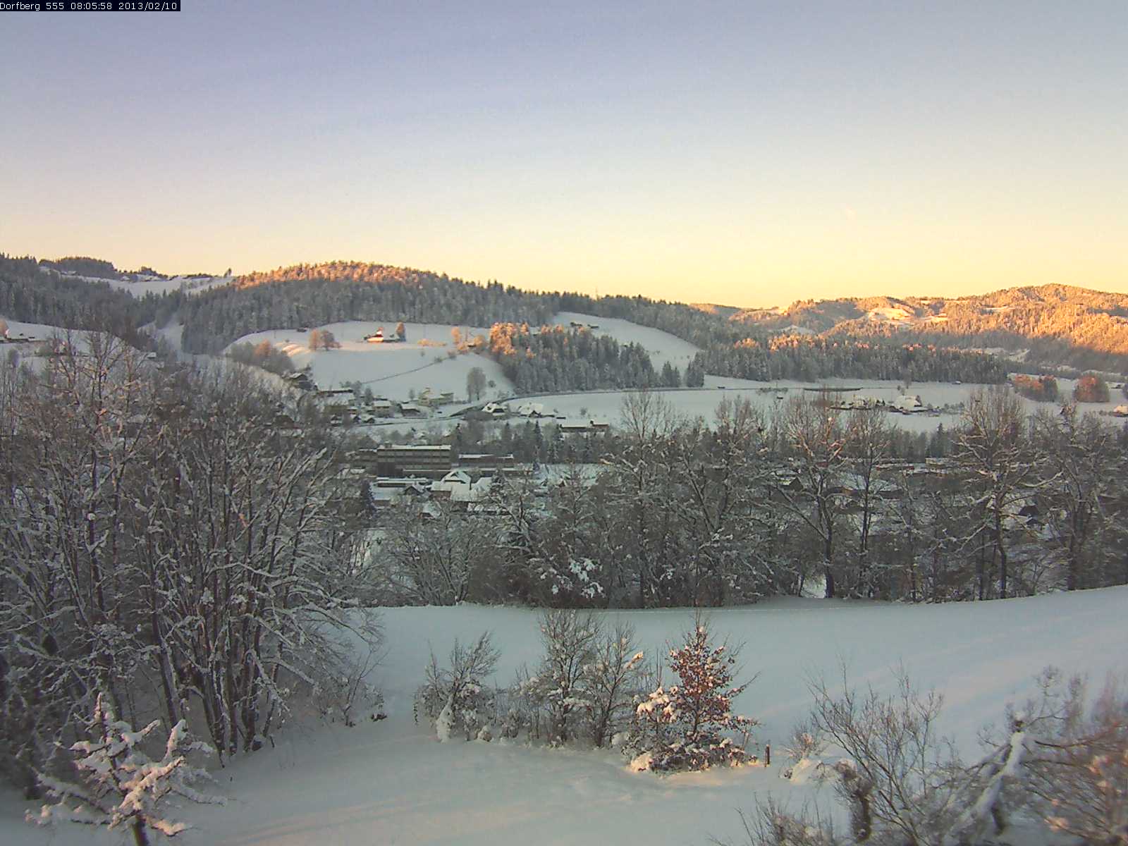 Webcam-Bild: Aussicht vom Dorfberg in Langnau 20130210-080600