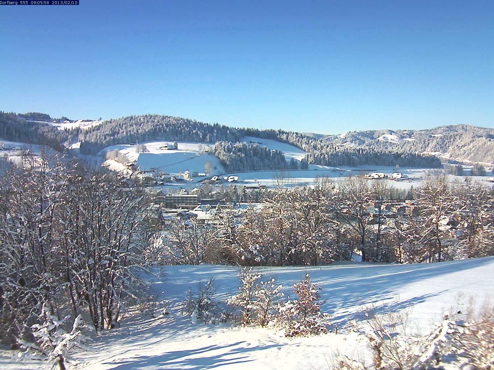 Webcam-Bild: Aussicht vom Dorfberg in Langnau 20130210-090600