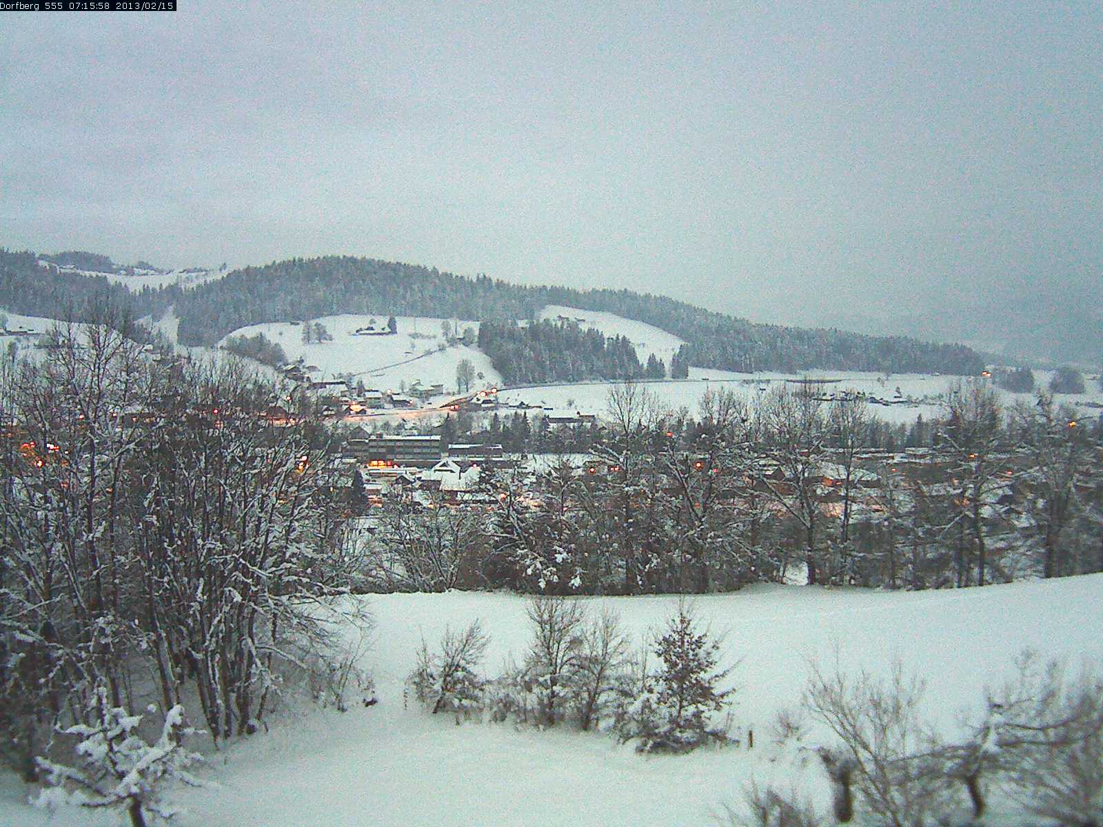 Webcam-Bild: Aussicht vom Dorfberg in Langnau 20130215-071600
