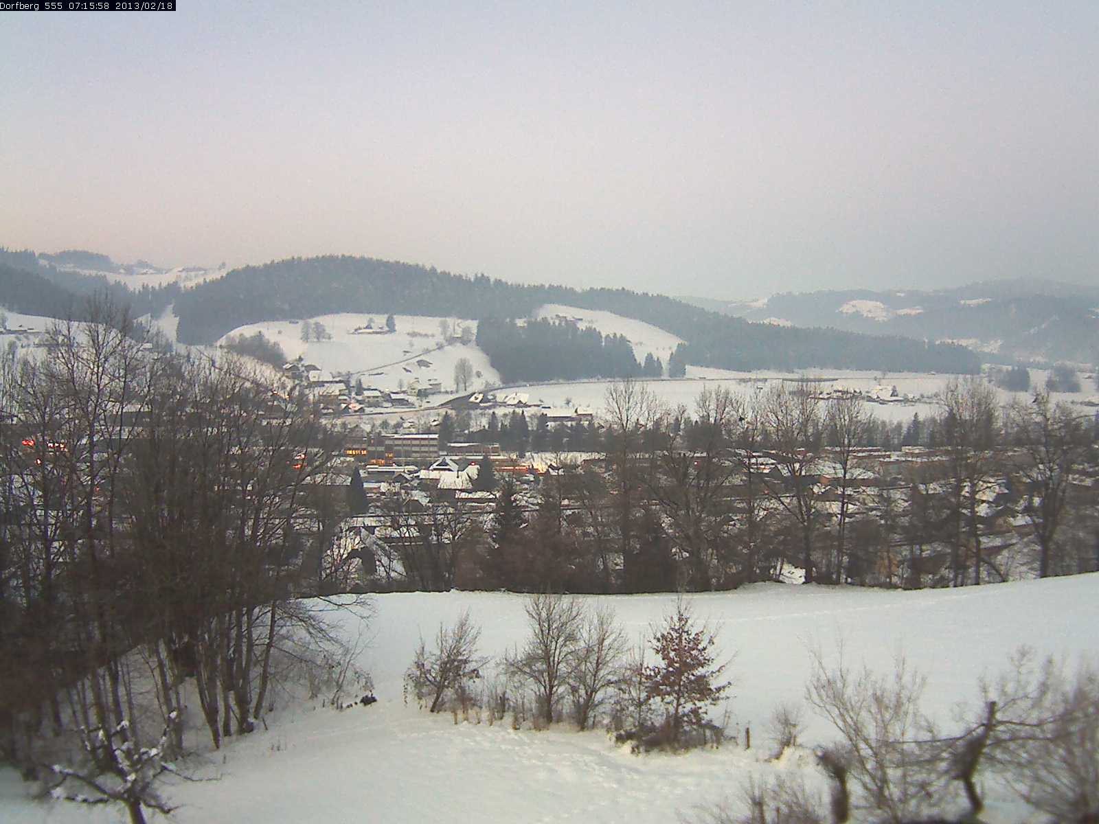 Webcam-Bild: Aussicht vom Dorfberg in Langnau 20130218-071600