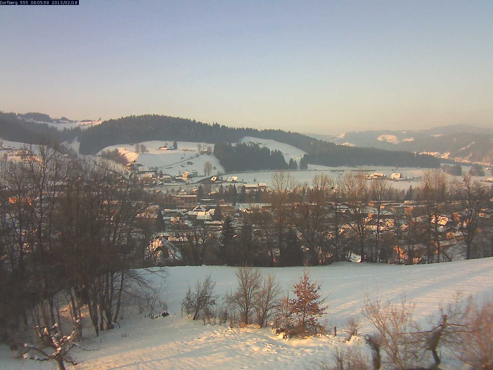 Webcam-Bild: Aussicht vom Dorfberg in Langnau 20130218-080600