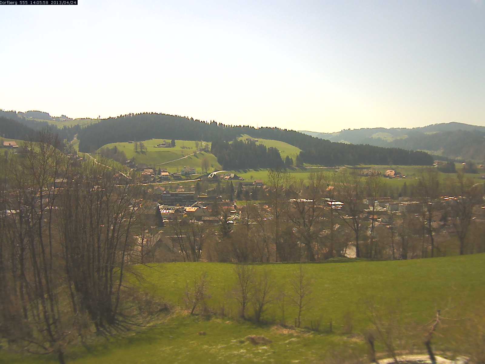 Webcam-Bild: Aussicht vom Dorfberg in Langnau 20130424-140600