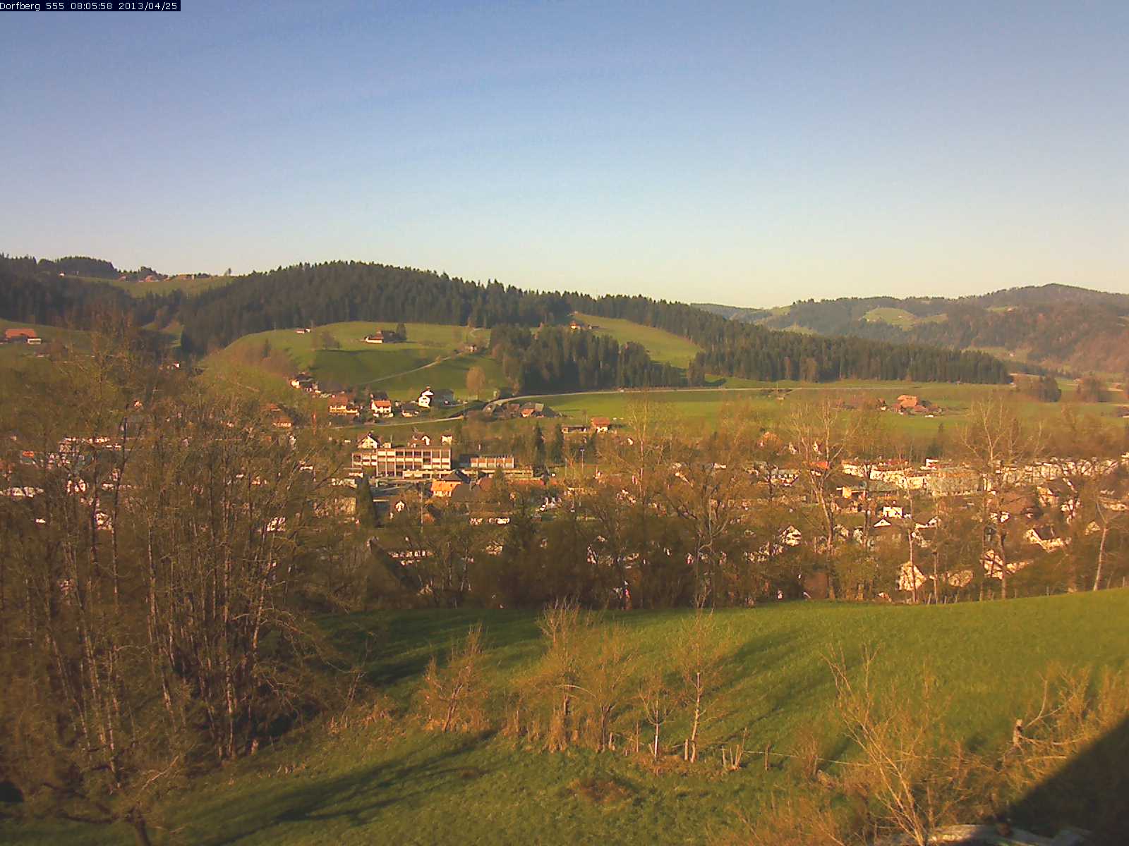 Webcam-Bild: Aussicht vom Dorfberg in Langnau 20130425-080600