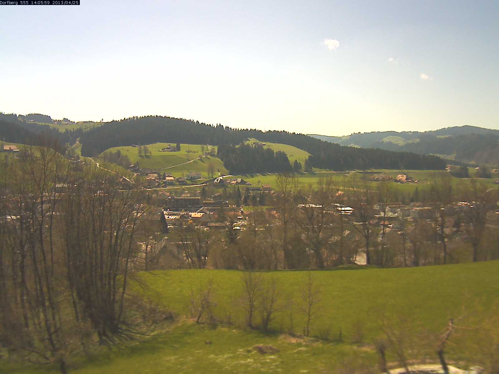 Webcam-Bild: Aussicht vom Dorfberg in Langnau 20130425-140600
