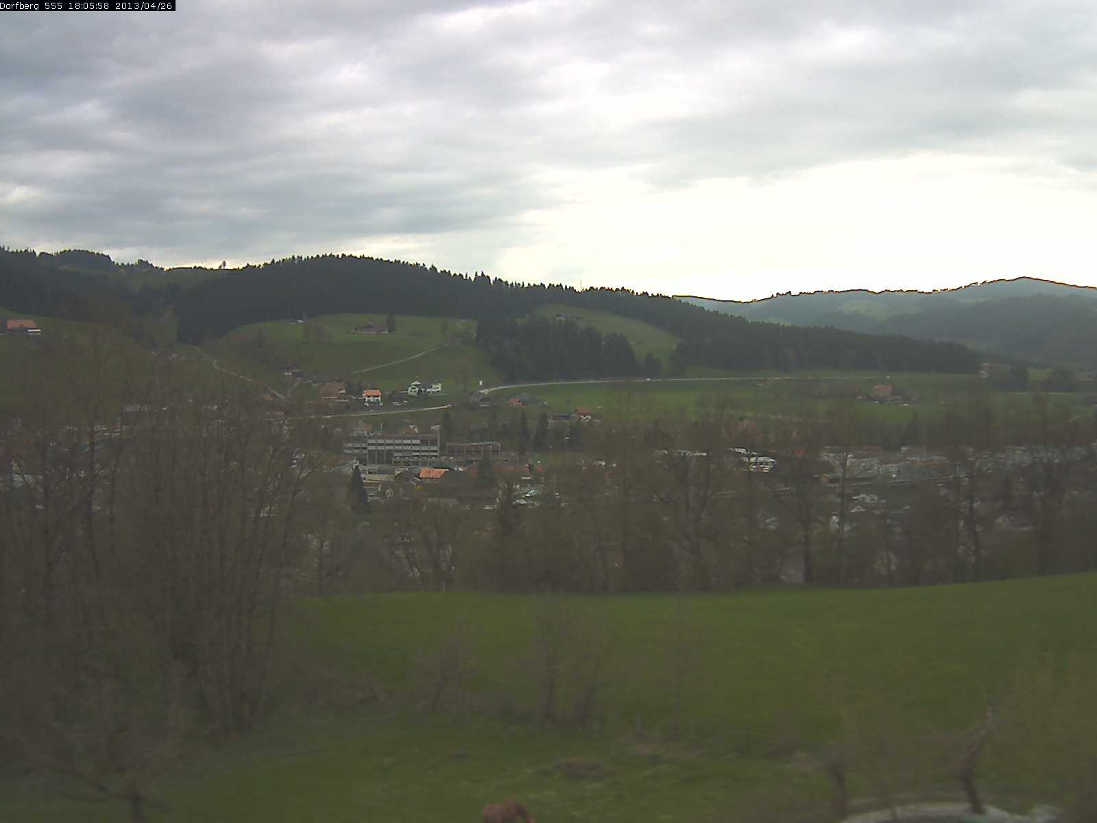 Webcam-Bild: Aussicht vom Dorfberg in Langnau 20130426-180600