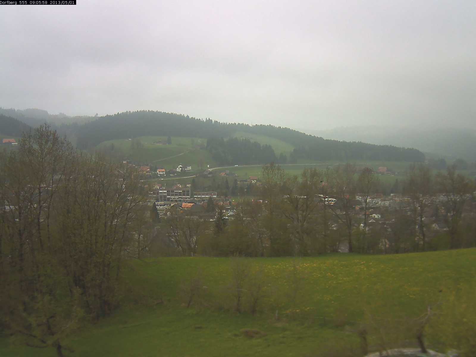 Webcam-Bild: Aussicht vom Dorfberg in Langnau 20130501-090600