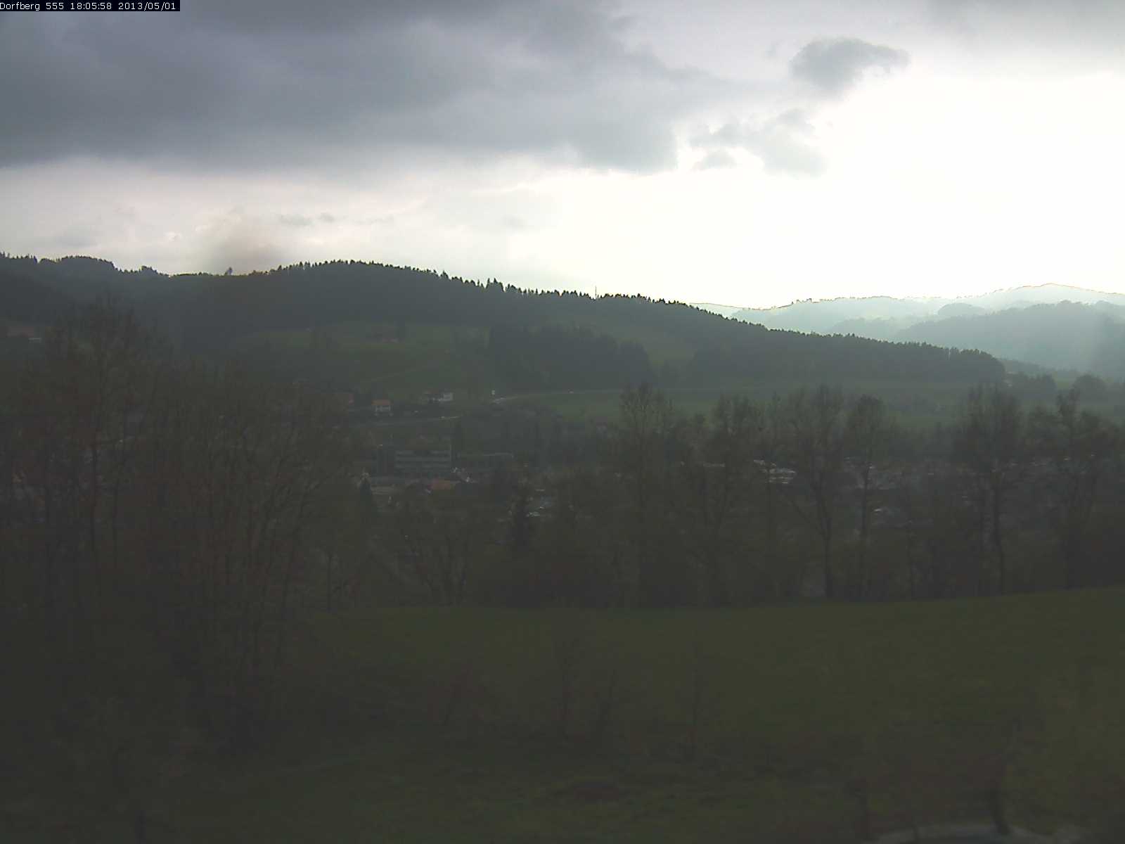 Webcam-Bild: Aussicht vom Dorfberg in Langnau 20130501-180600
