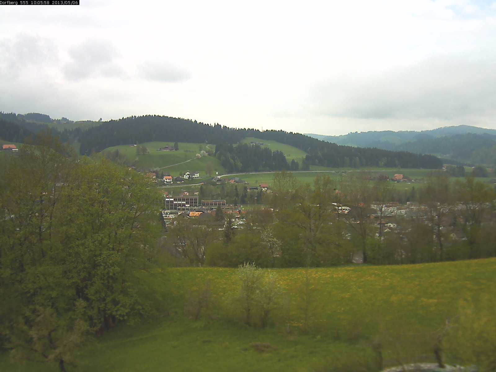 Webcam-Bild: Aussicht vom Dorfberg in Langnau 20130506-100600