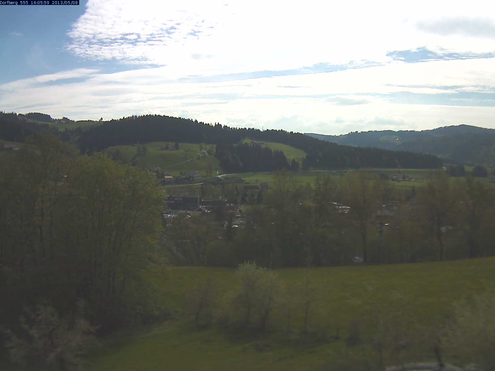 Webcam-Bild: Aussicht vom Dorfberg in Langnau 20130508-160600