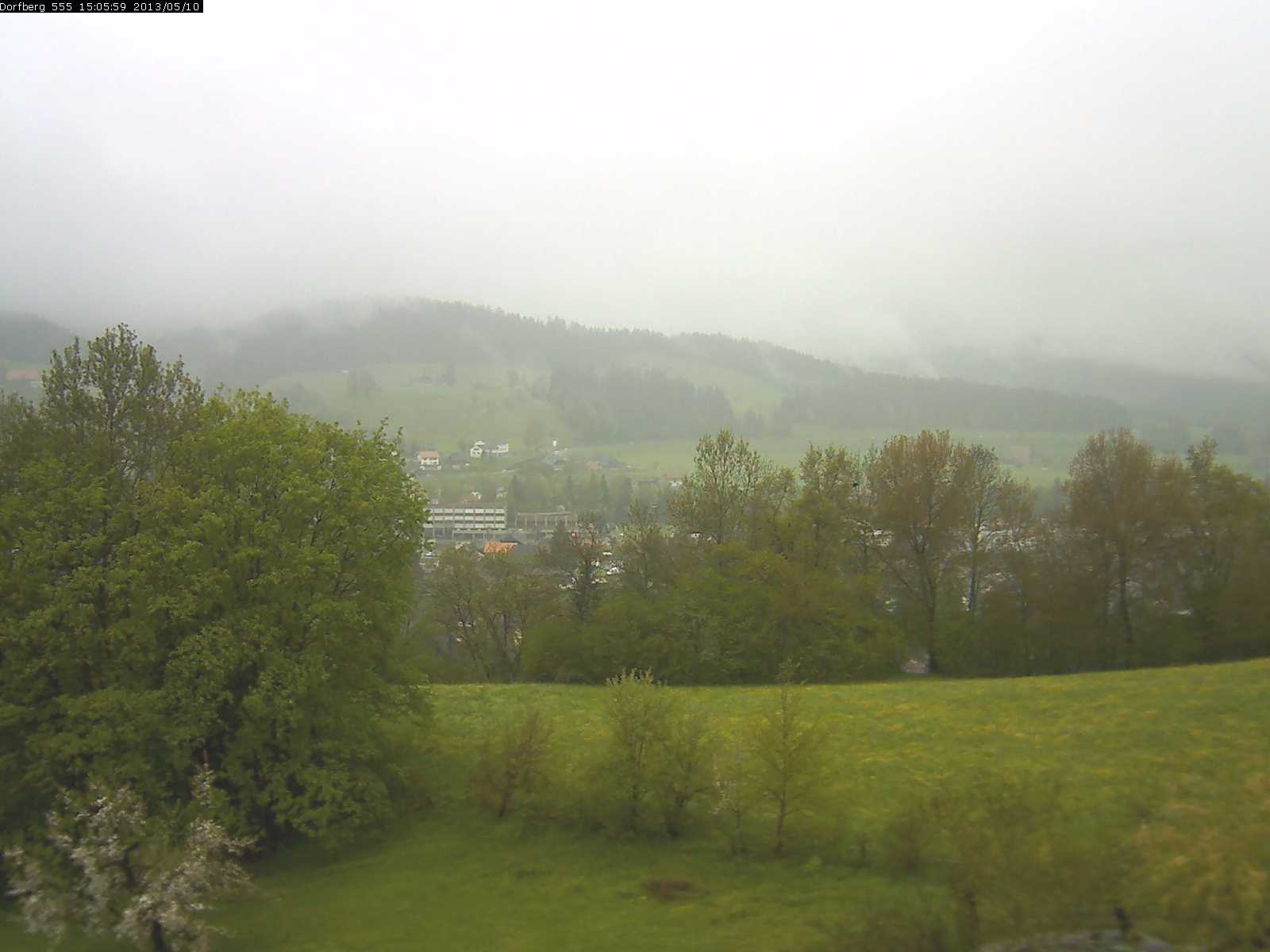 Webcam-Bild: Aussicht vom Dorfberg in Langnau 20130510-150600
