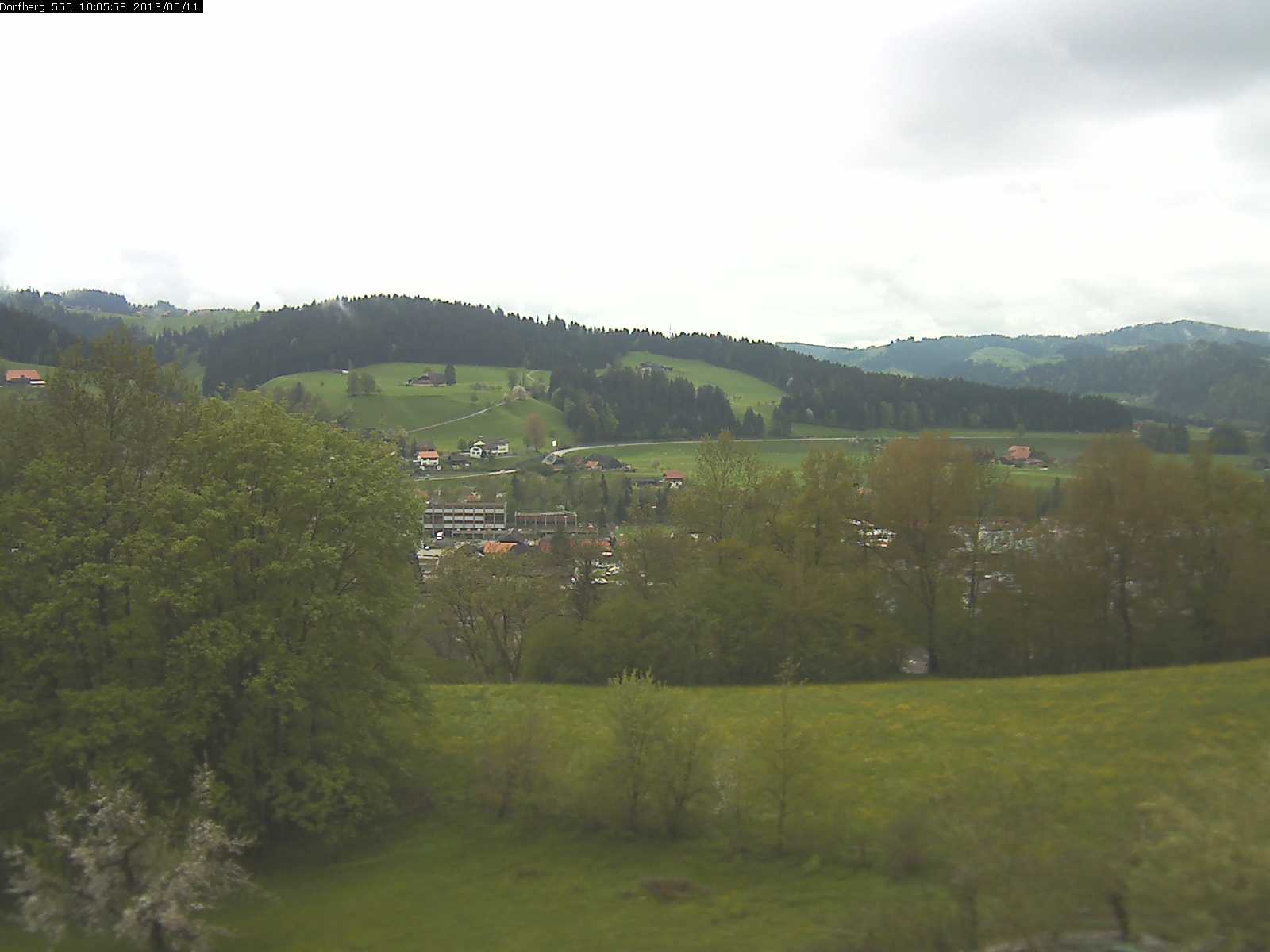 Webcam-Bild: Aussicht vom Dorfberg in Langnau 20130511-100600