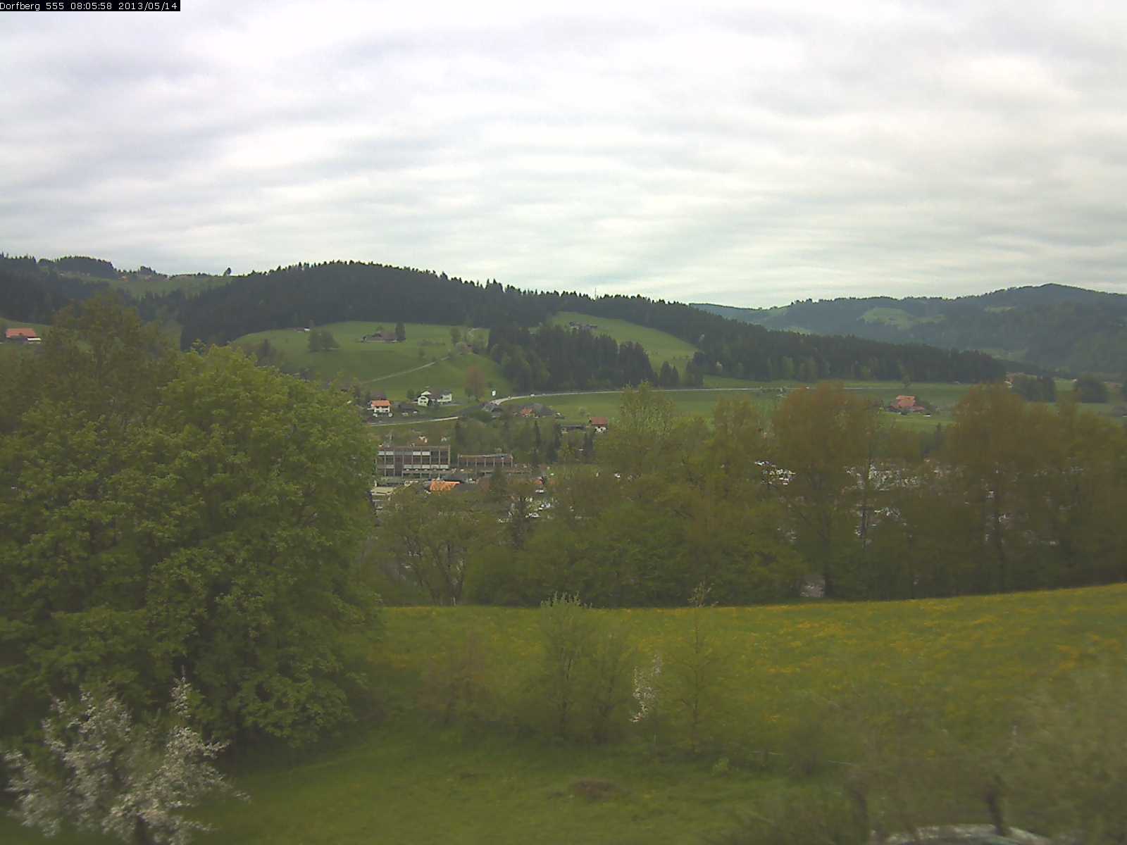 Webcam-Bild: Aussicht vom Dorfberg in Langnau 20130514-080600