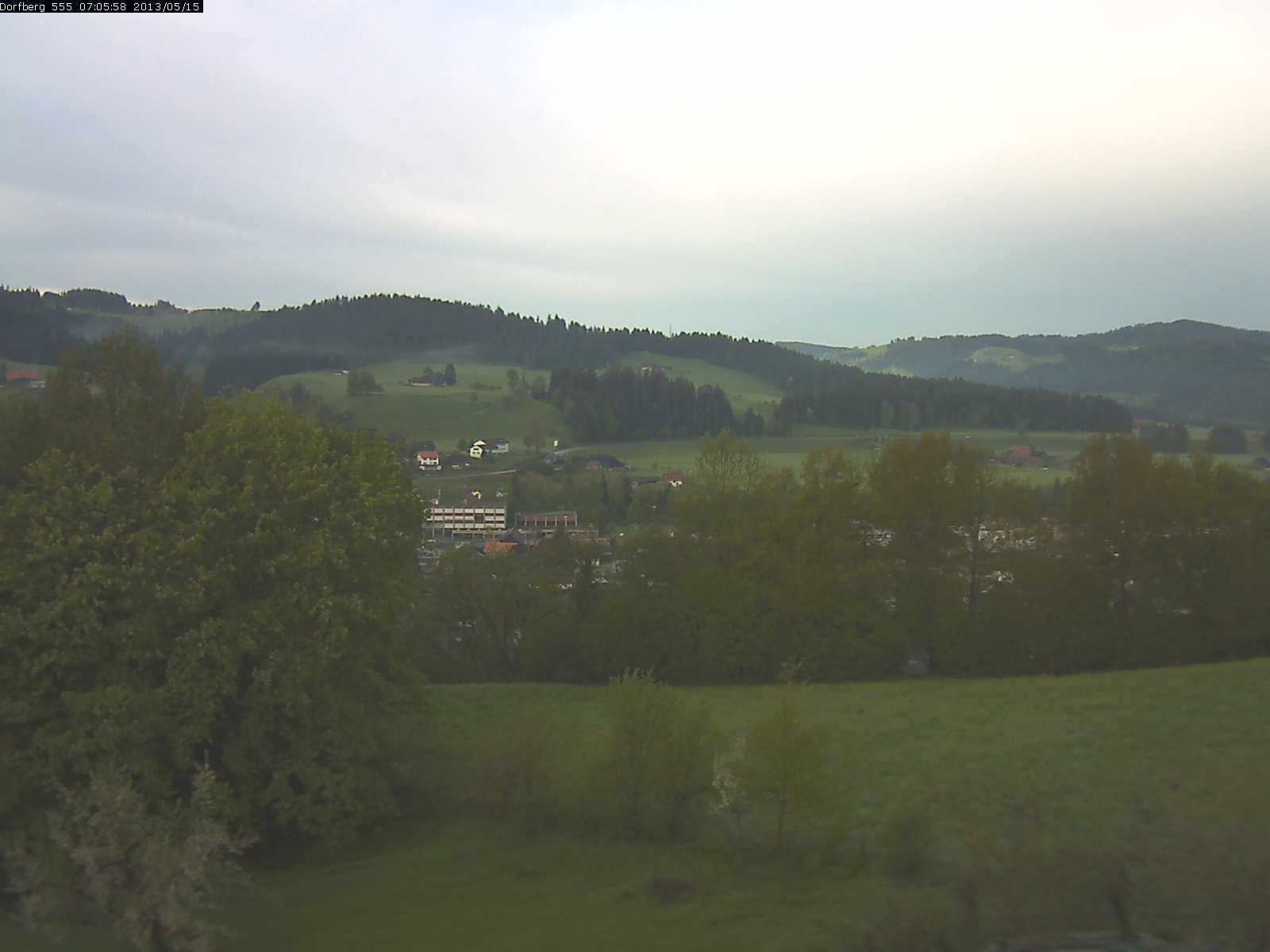 Webcam-Bild: Aussicht vom Dorfberg in Langnau 20130515-070600