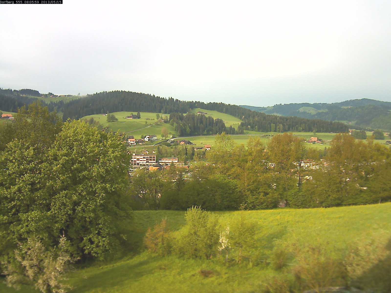 Webcam-Bild: Aussicht vom Dorfberg in Langnau 20130515-080600