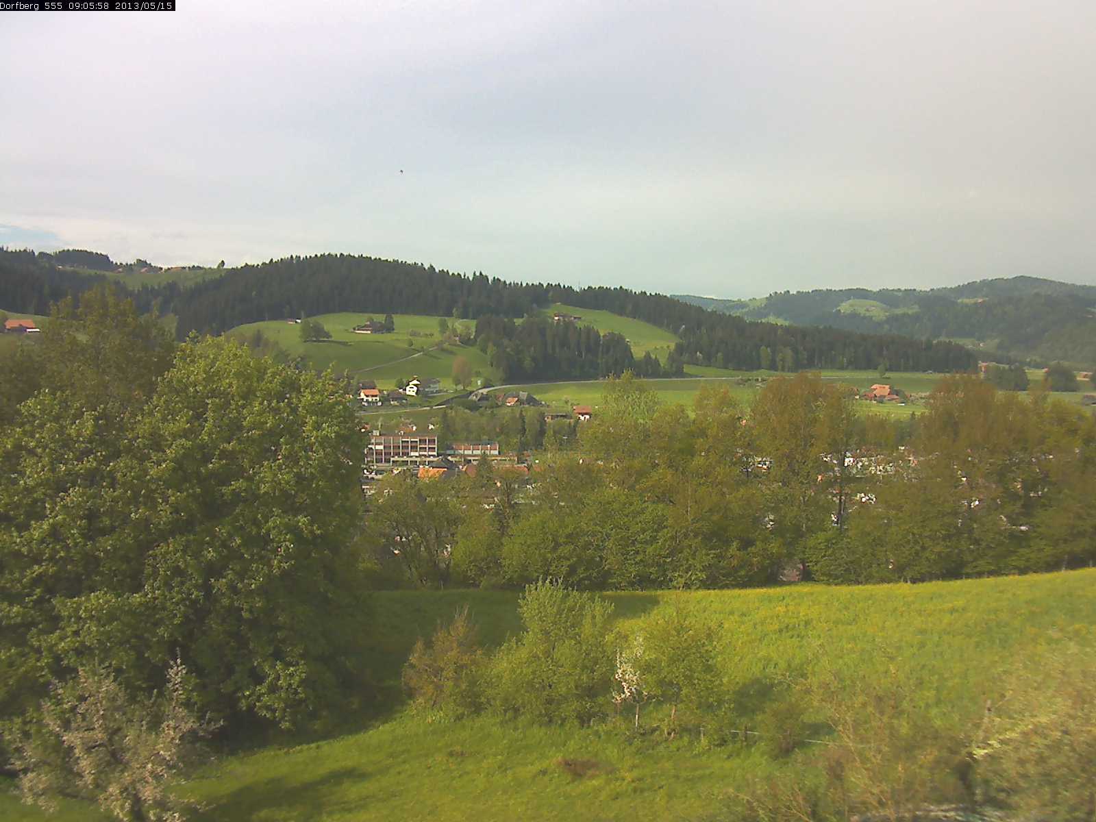 Webcam-Bild: Aussicht vom Dorfberg in Langnau 20130515-090600