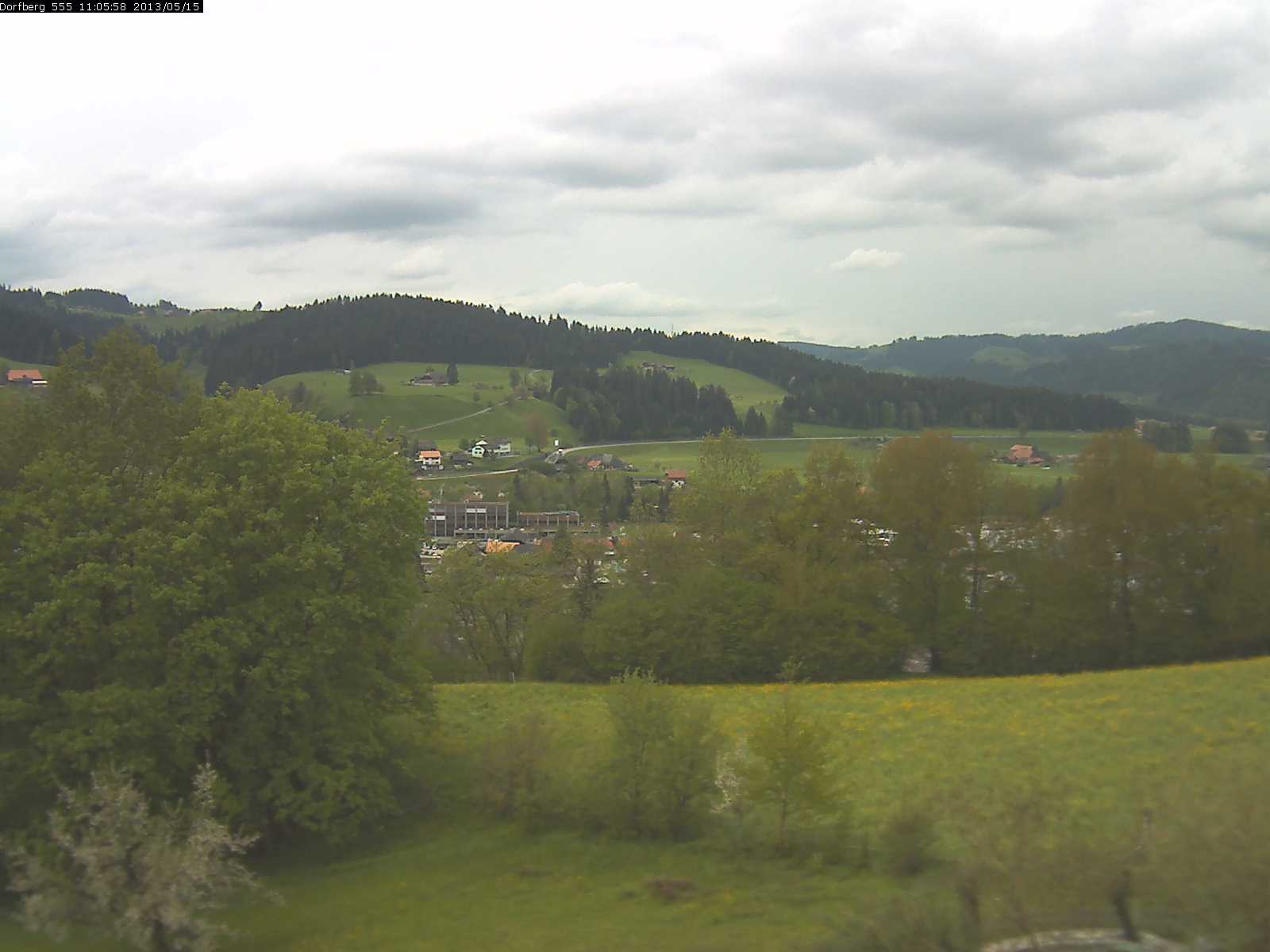 Webcam-Bild: Aussicht vom Dorfberg in Langnau 20130515-110600