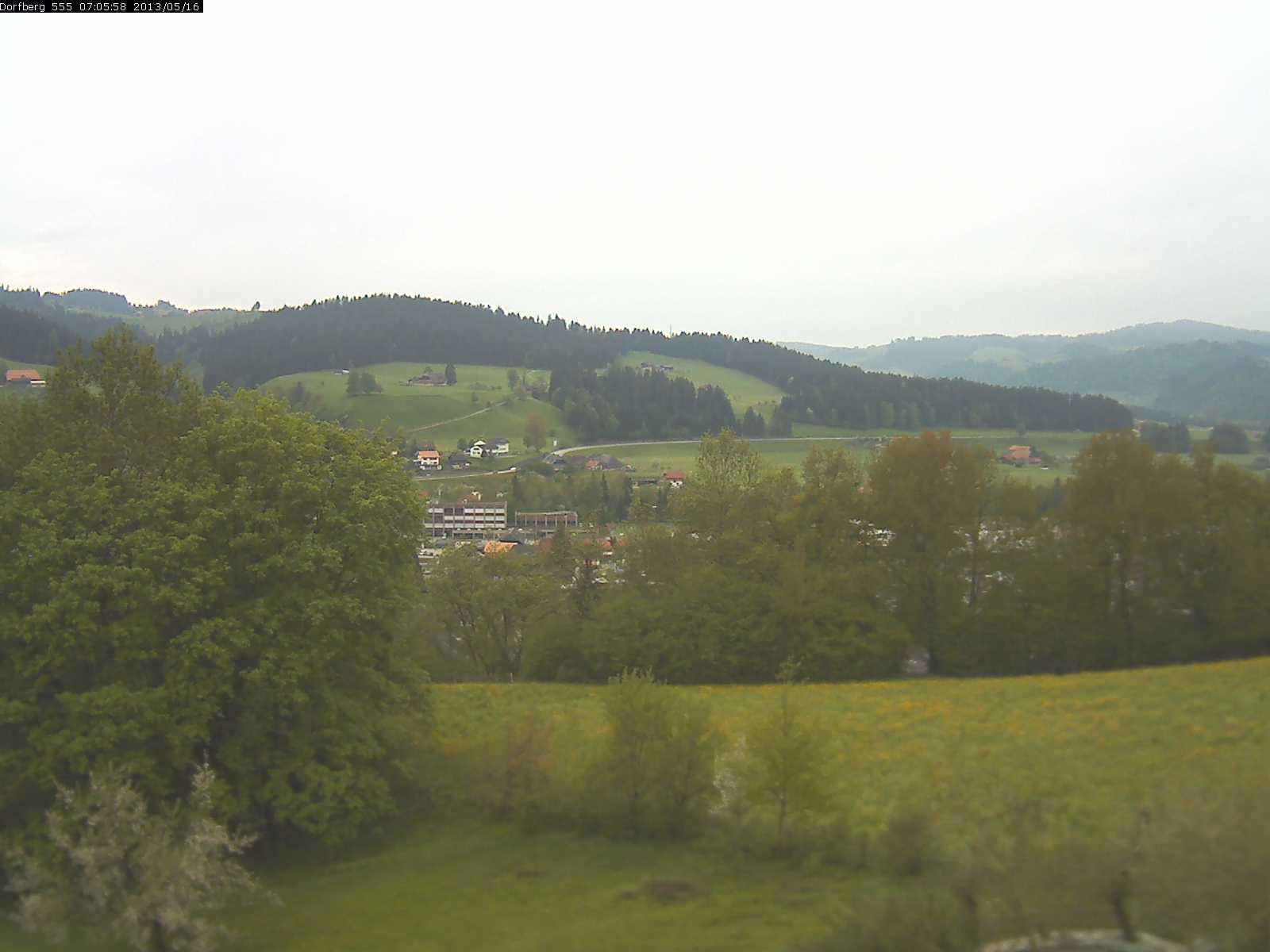 Webcam-Bild: Aussicht vom Dorfberg in Langnau 20130516-070600