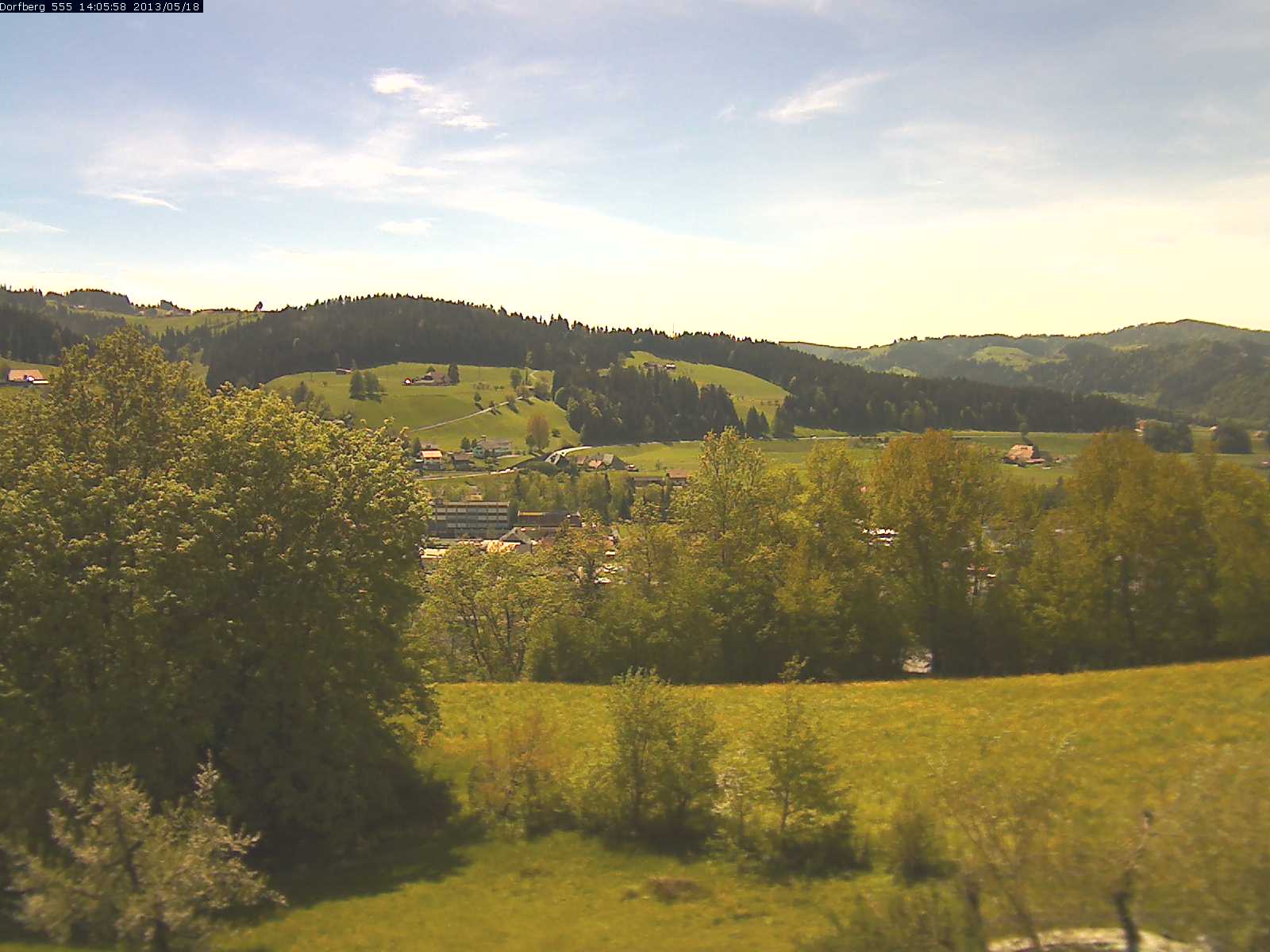 Webcam-Bild: Aussicht vom Dorfberg in Langnau 20130518-140600
