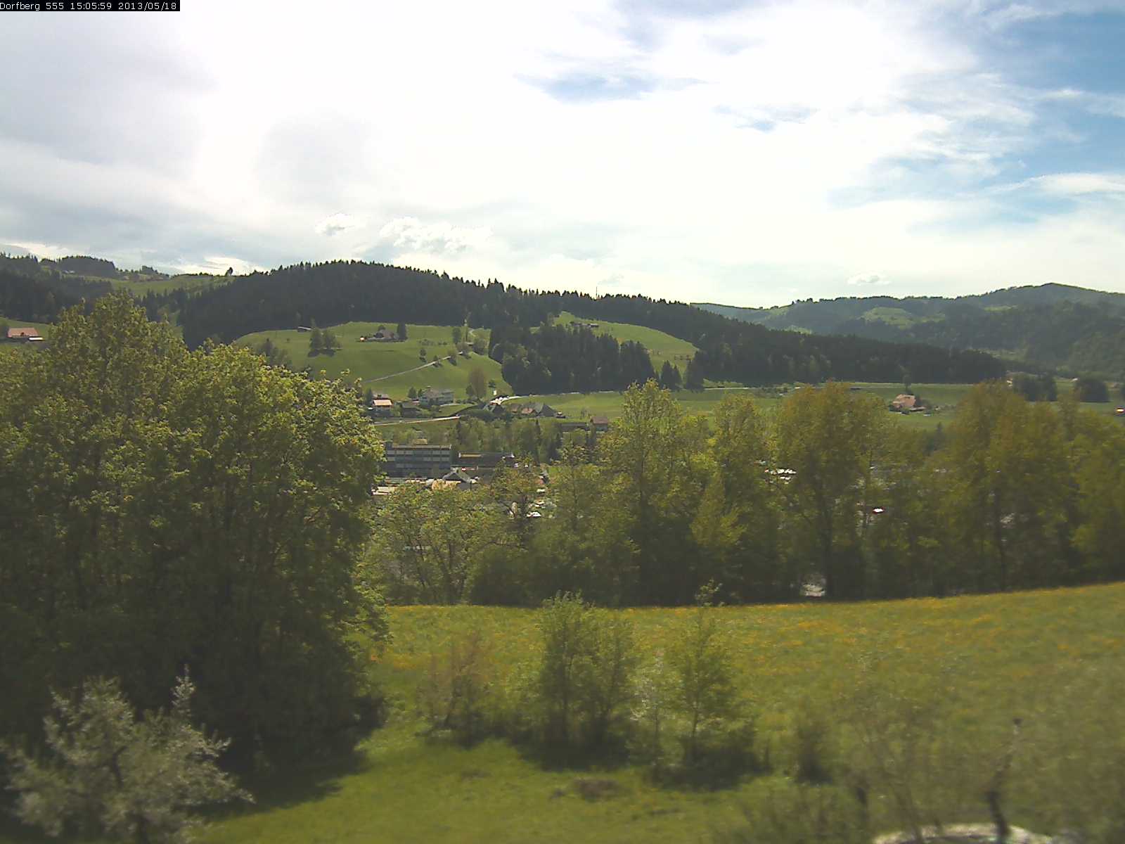 Webcam-Bild: Aussicht vom Dorfberg in Langnau 20130518-150600