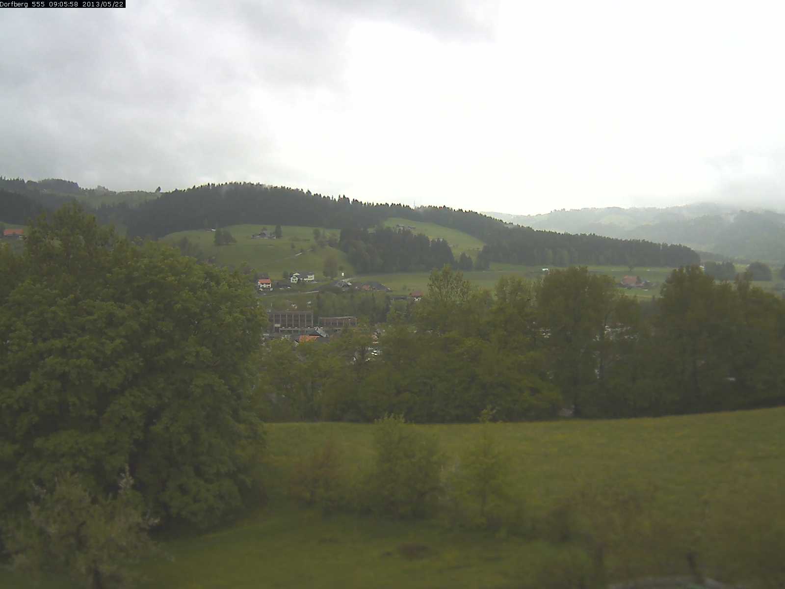 Webcam-Bild: Aussicht vom Dorfberg in Langnau 20130522-090600