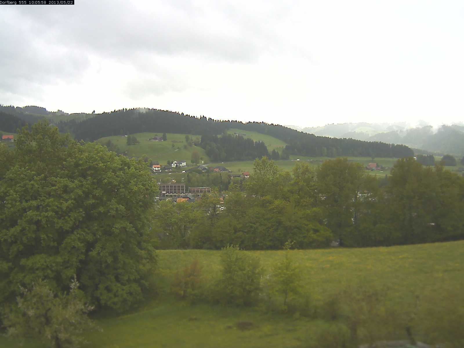 Webcam-Bild: Aussicht vom Dorfberg in Langnau 20130522-100600