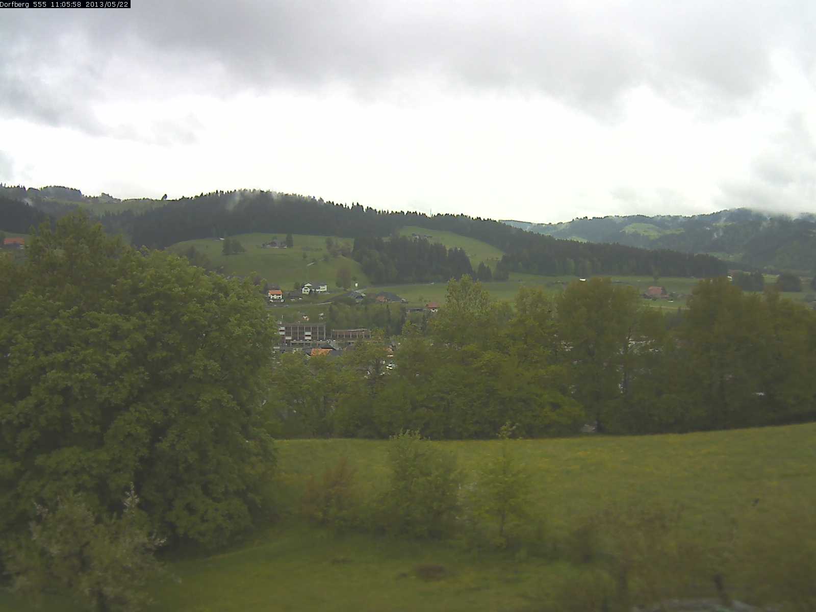 Webcam-Bild: Aussicht vom Dorfberg in Langnau 20130522-110600