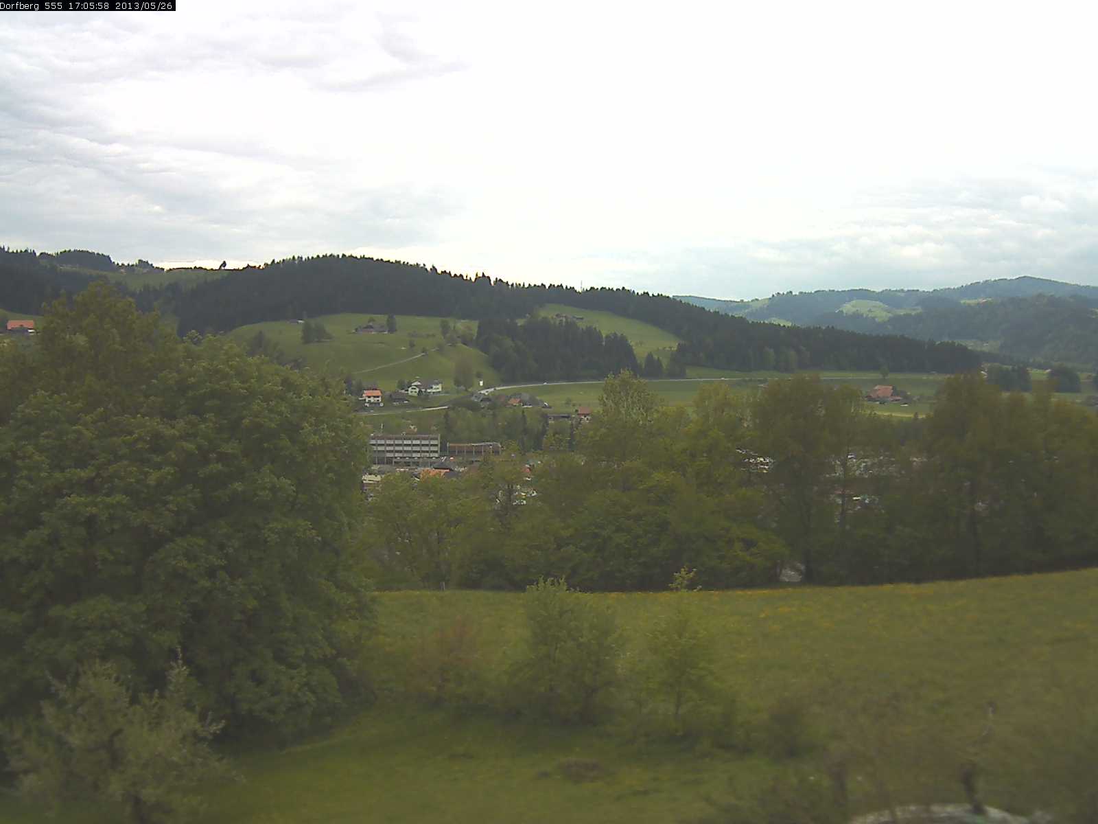 Webcam-Bild: Aussicht vom Dorfberg in Langnau 20130526-170600