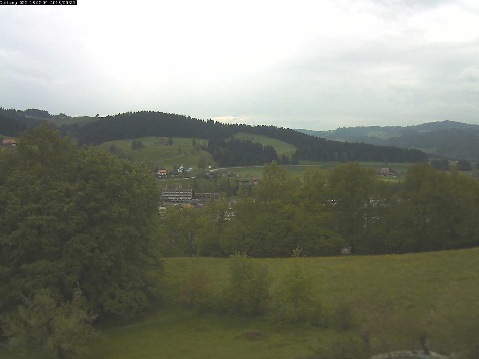 Webcam-Bild: Aussicht vom Dorfberg in Langnau 20130526-180600