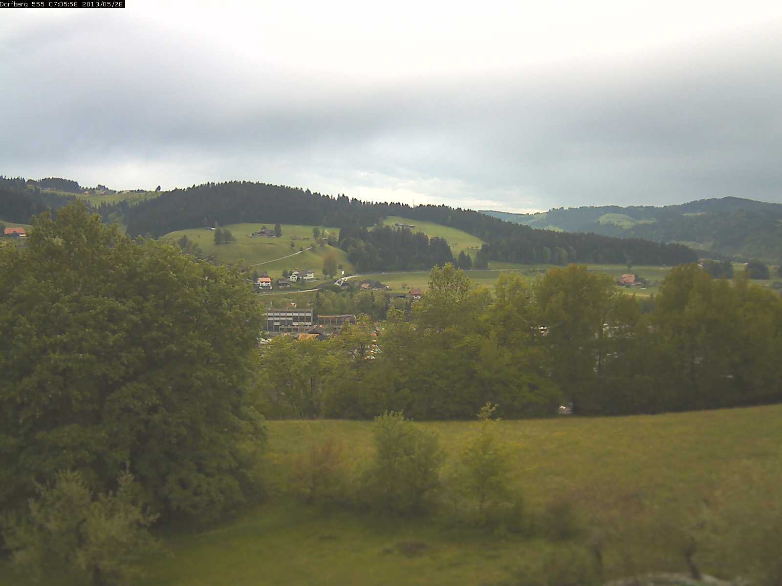 Webcam-Bild: Aussicht vom Dorfberg in Langnau 20130528-070600