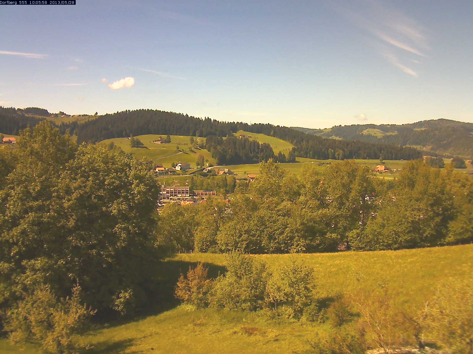 Webcam-Bild: Aussicht vom Dorfberg in Langnau 20130528-100600