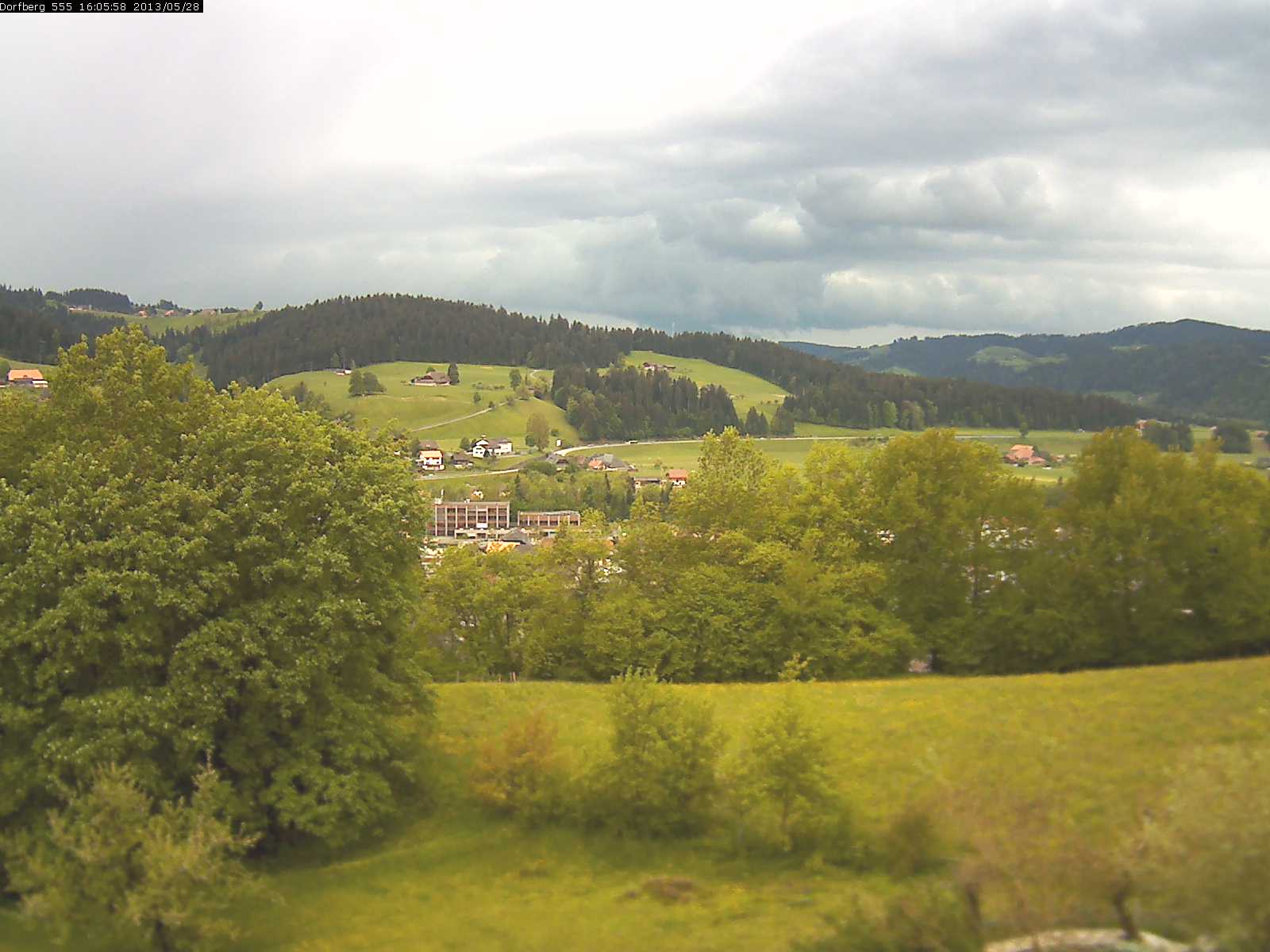 Webcam-Bild: Aussicht vom Dorfberg in Langnau 20130528-160600
