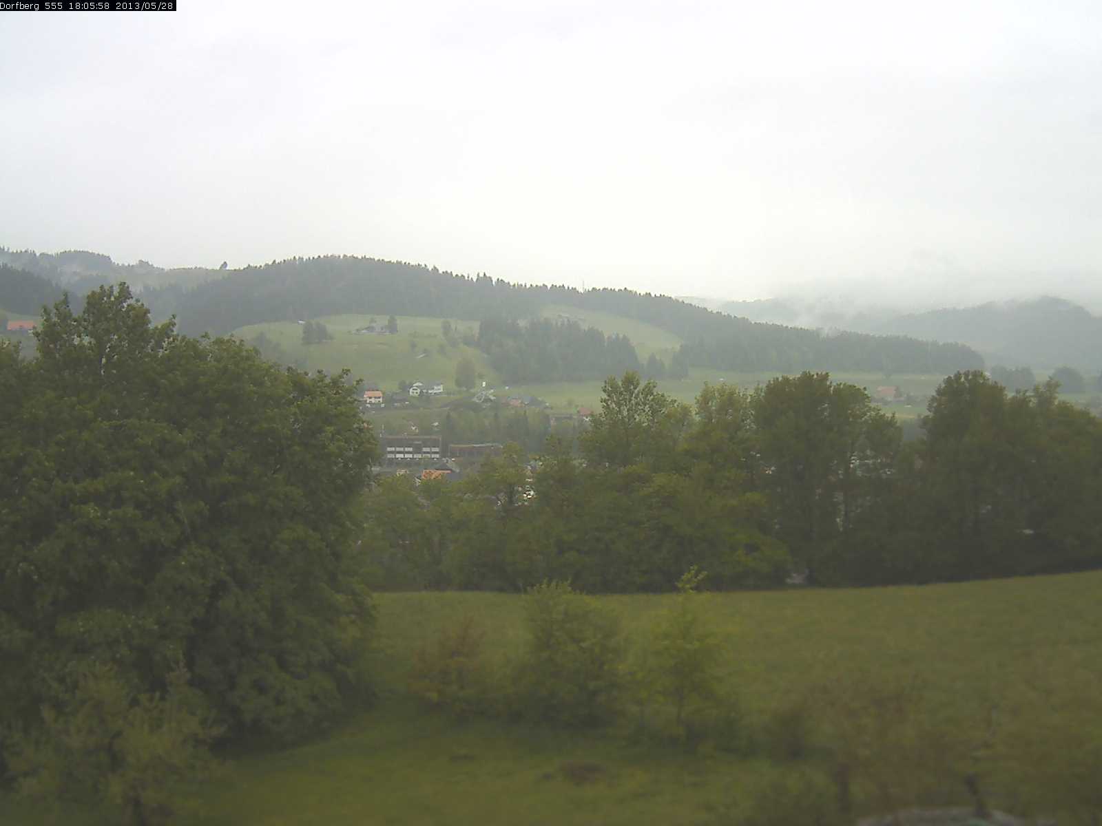 Webcam-Bild: Aussicht vom Dorfberg in Langnau 20130528-180600
