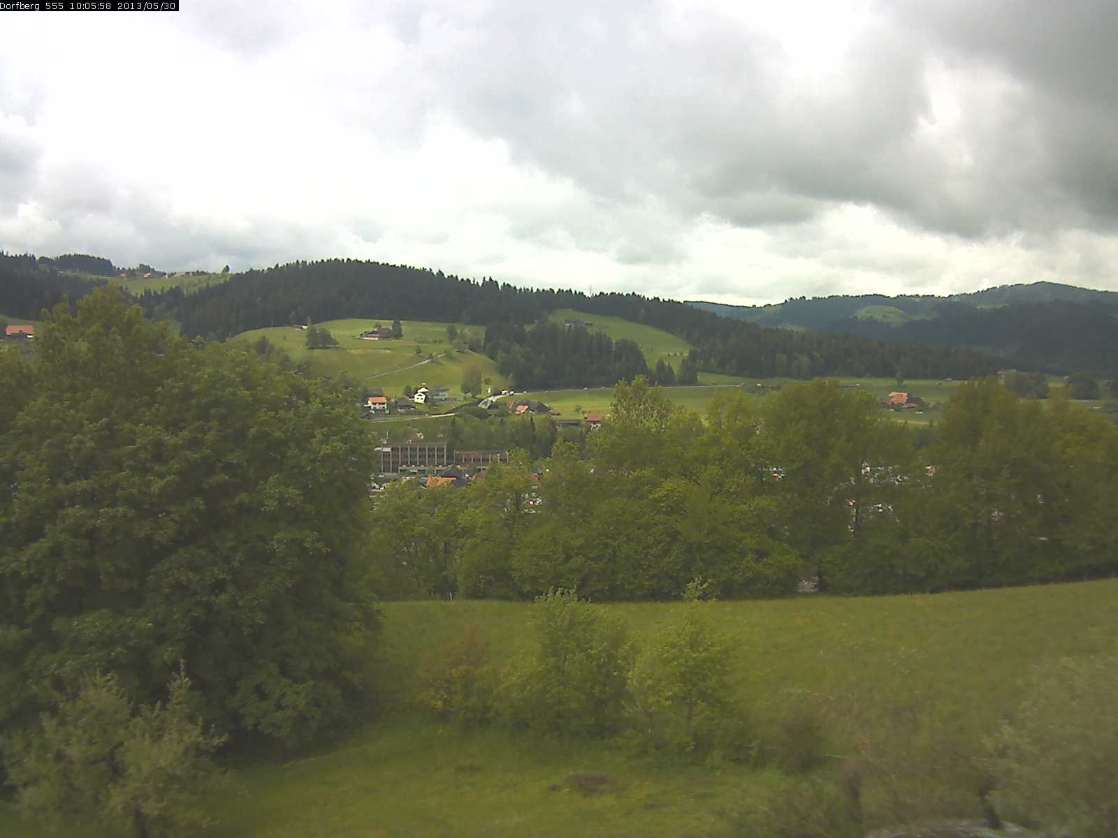 Webcam-Bild: Aussicht vom Dorfberg in Langnau 20130530-100600