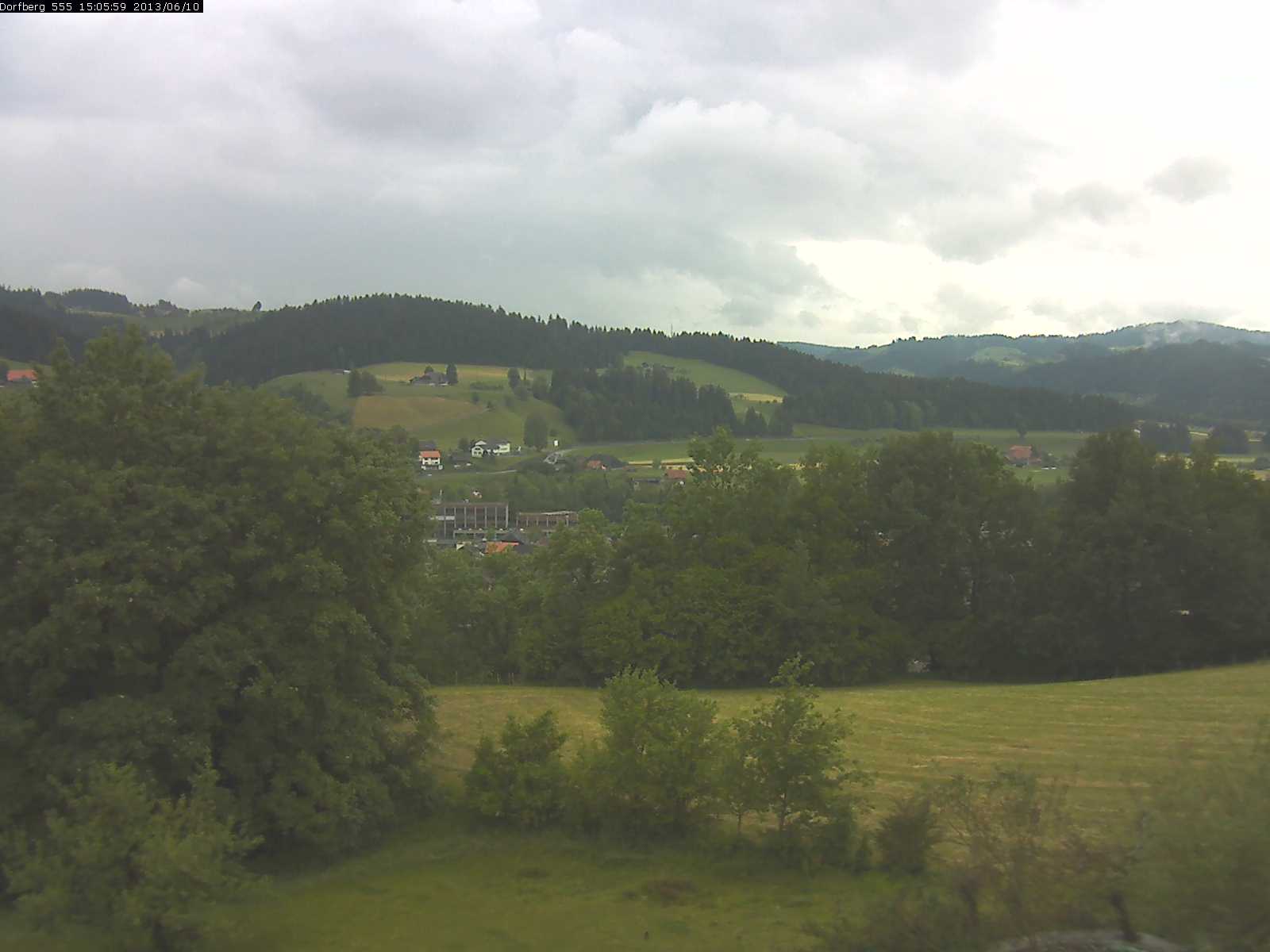 Webcam-Bild: Aussicht vom Dorfberg in Langnau 20130610-150600
