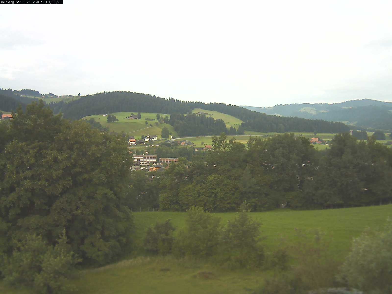 Webcam-Bild: Aussicht vom Dorfberg in Langnau 20130628-070600