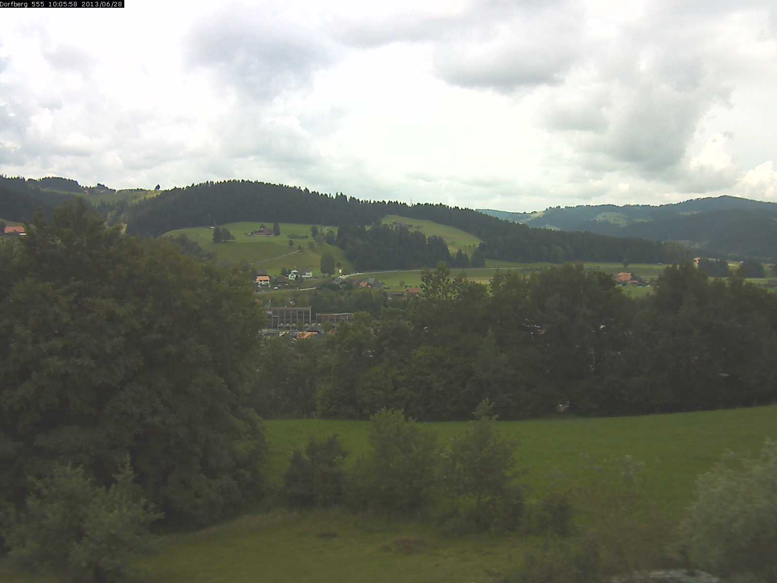 Webcam-Bild: Aussicht vom Dorfberg in Langnau 20130628-100600