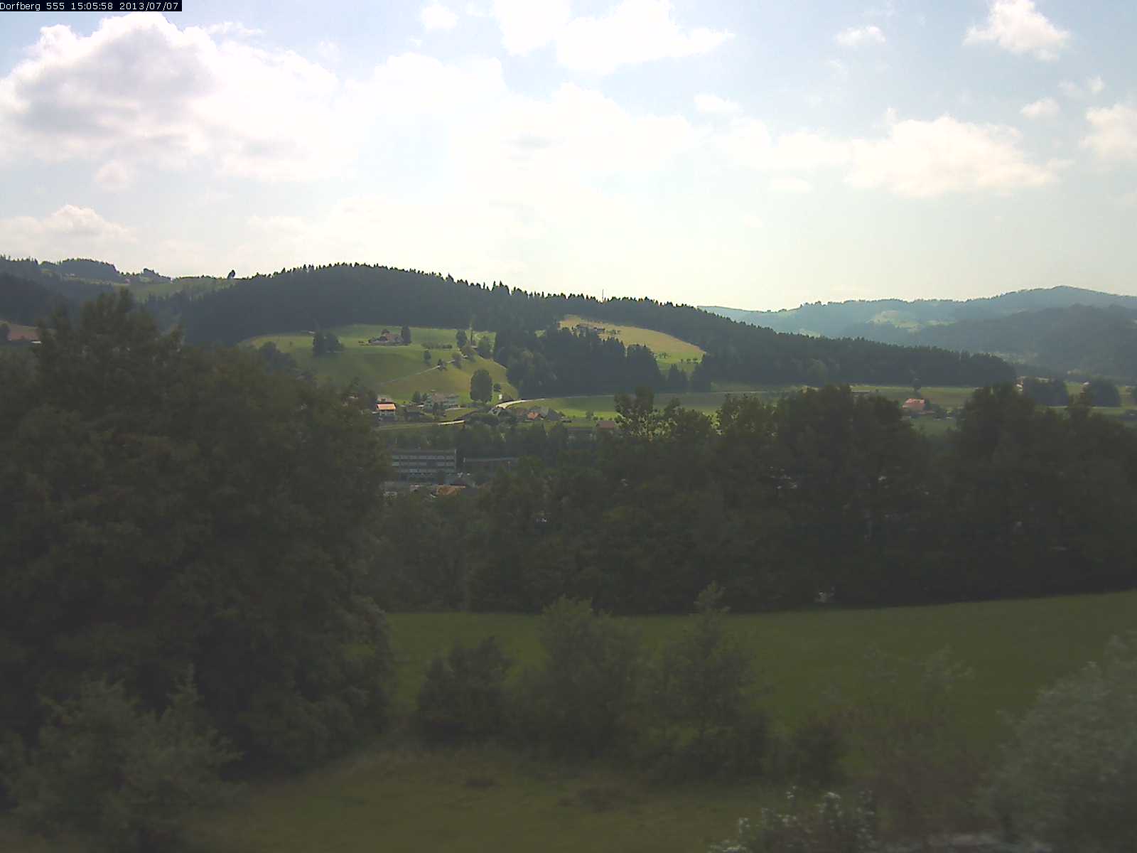 Webcam-Bild: Aussicht vom Dorfberg in Langnau 20130707-150600