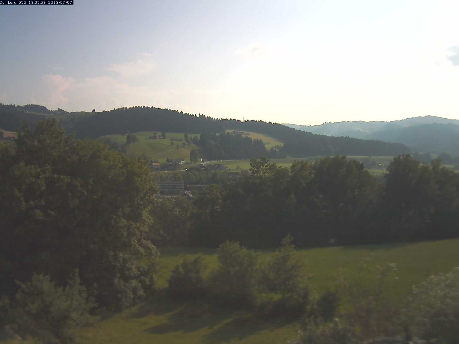 Webcam-Bild: Aussicht vom Dorfberg in Langnau 20130707-180600