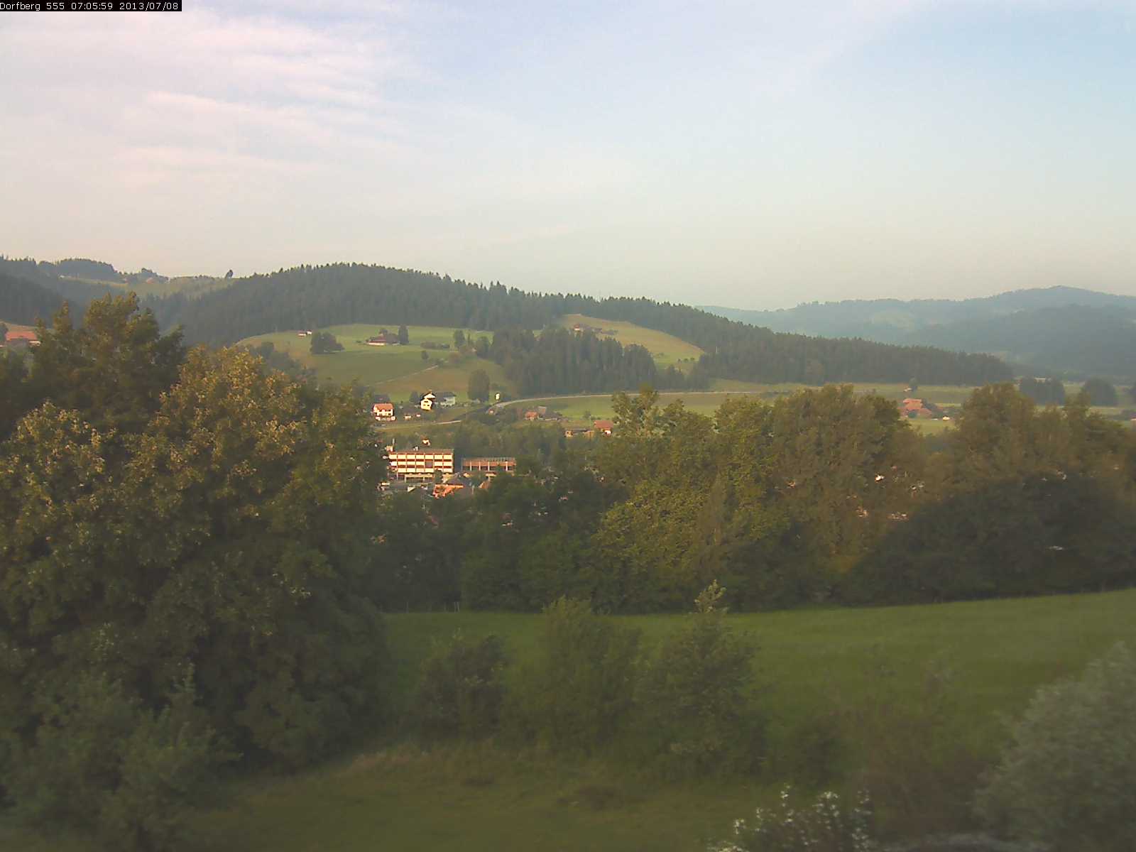 Webcam-Bild: Aussicht vom Dorfberg in Langnau 20130708-070600