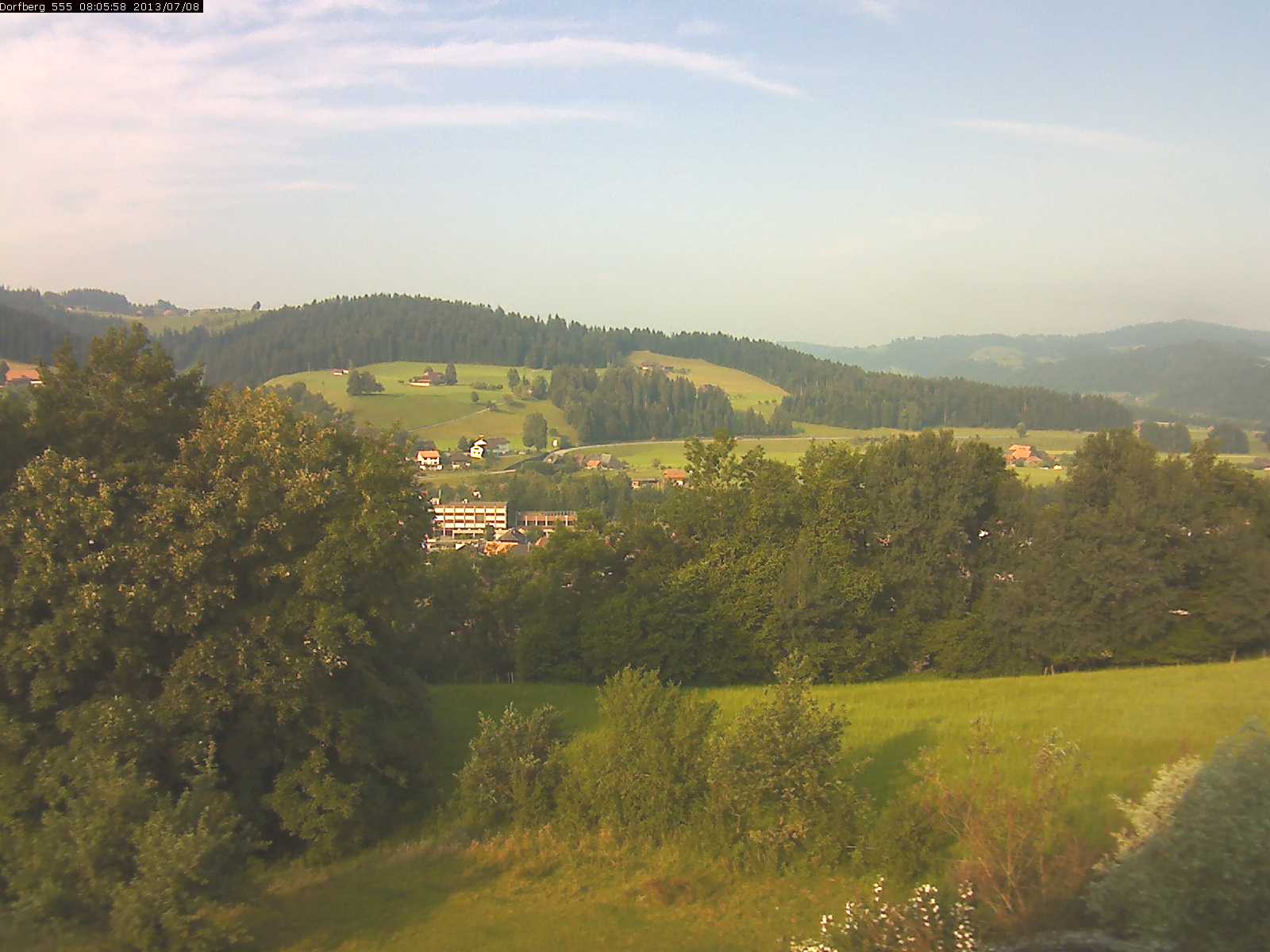 Webcam-Bild: Aussicht vom Dorfberg in Langnau 20130708-080600