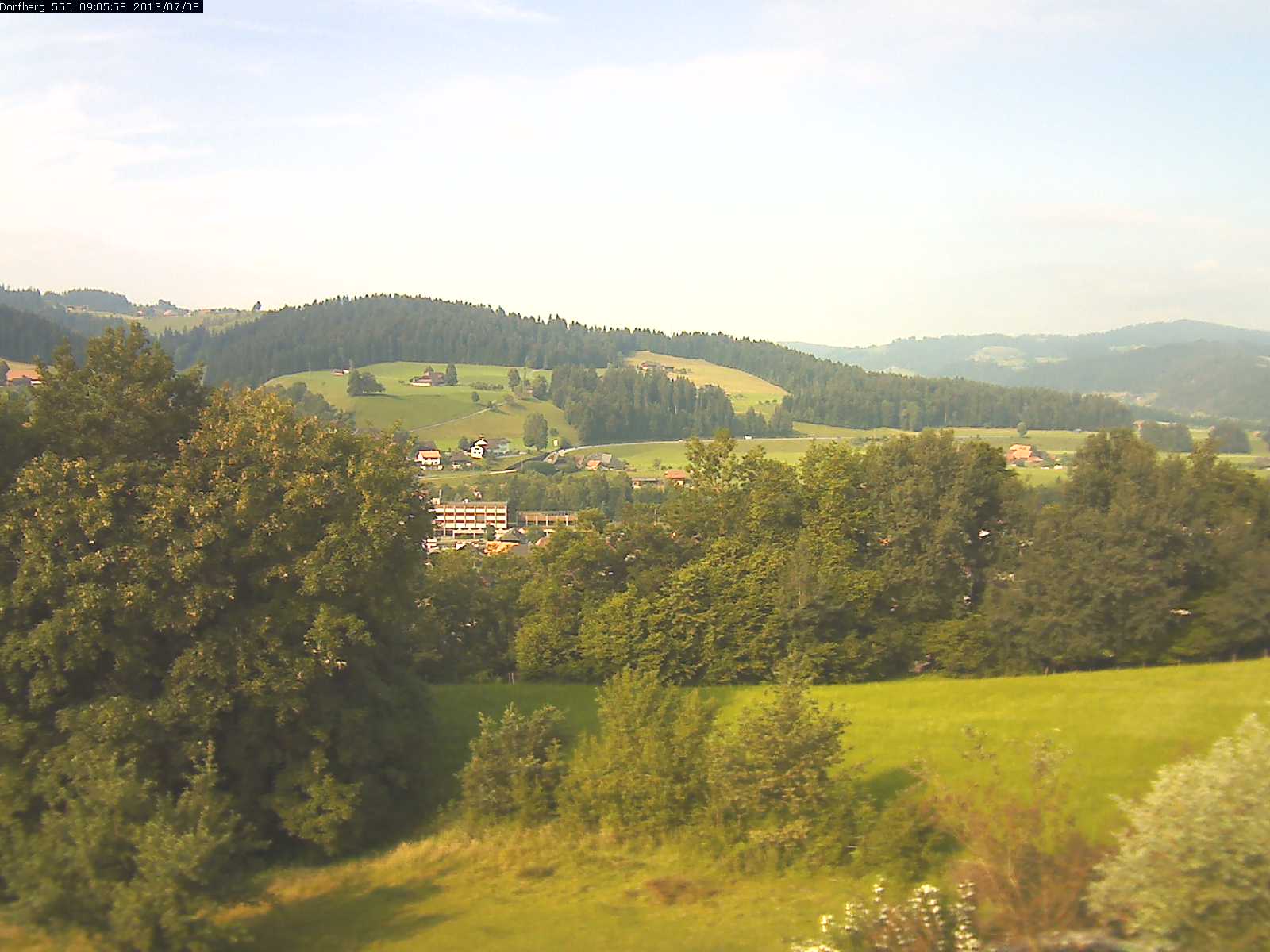 Webcam-Bild: Aussicht vom Dorfberg in Langnau 20130708-090600