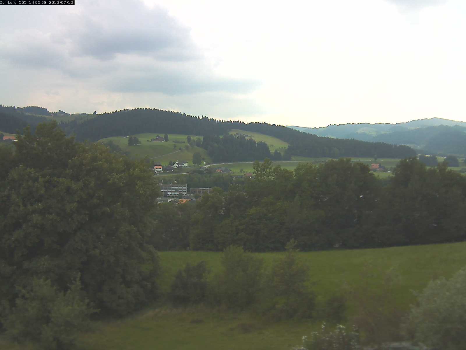 Webcam-Bild: Aussicht vom Dorfberg in Langnau 20130710-140600