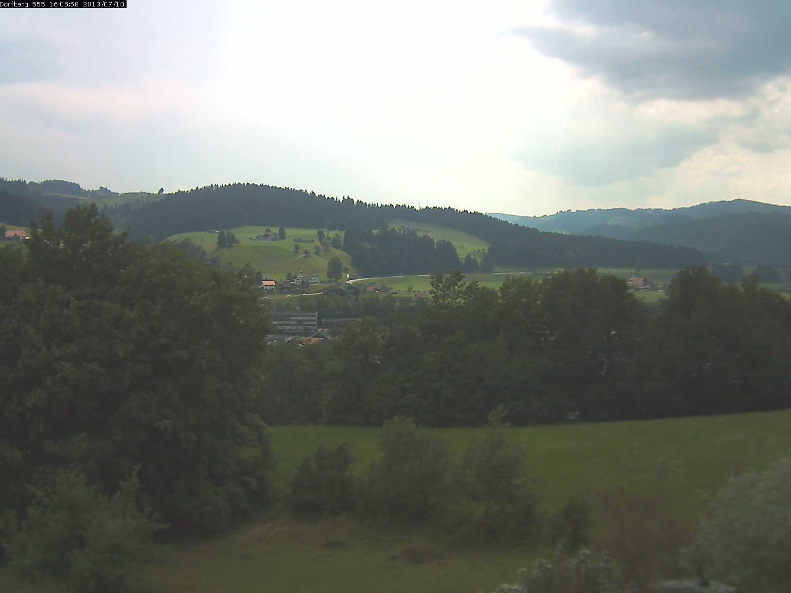 Webcam-Bild: Aussicht vom Dorfberg in Langnau 20130710-160600