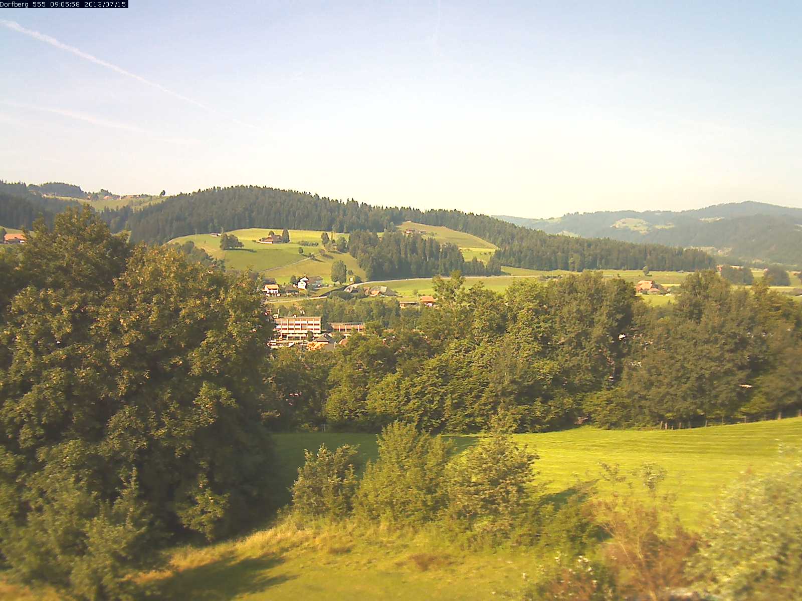 Webcam-Bild: Aussicht vom Dorfberg in Langnau 20130715-090600