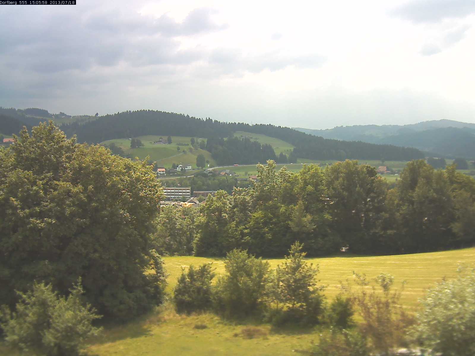 Webcam-Bild: Aussicht vom Dorfberg in Langnau 20130718-150600