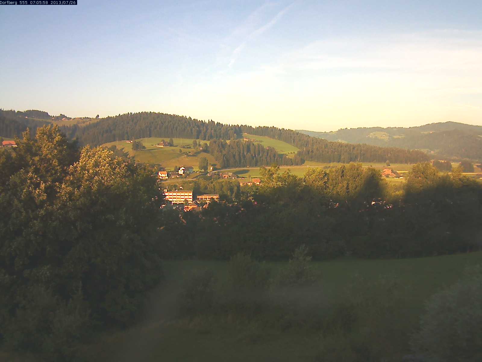 Webcam-Bild: Aussicht vom Dorfberg in Langnau 20130726-070600