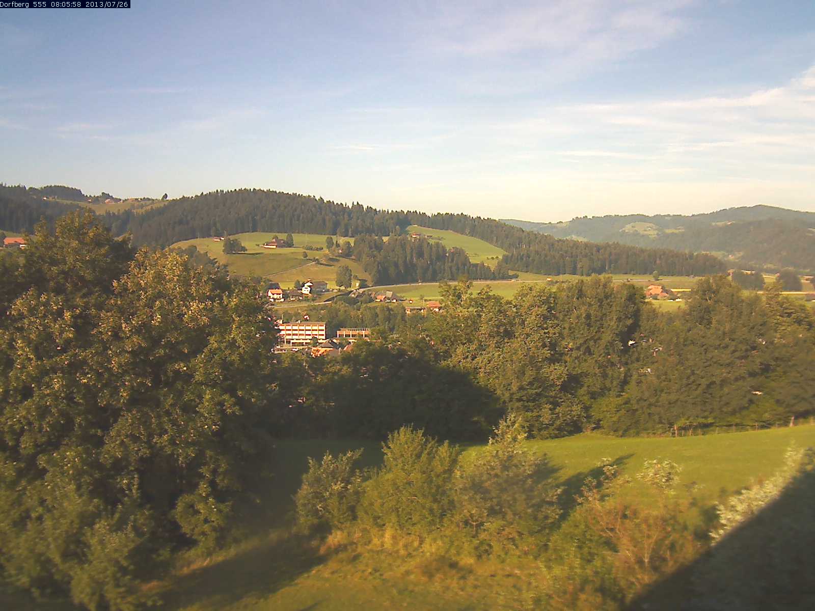 Webcam-Bild: Aussicht vom Dorfberg in Langnau 20130726-080600